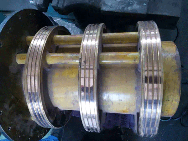 一臺進口高壓電機集電環維修案例——西安泰富西瑪電機(西安西瑪電機集團股份有限公司)官方網站 一臺進口高壓電機集電環維修案例——西安泰富西瑪電機(西安西瑪電機集團股份有限公司)官方網站