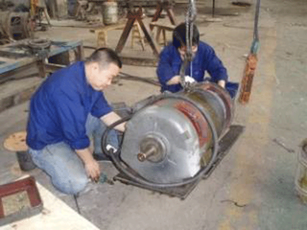 西瑪電機給專業電機修理工人一些小建議。 西瑪電機給專業電機修理工人一些小建議。